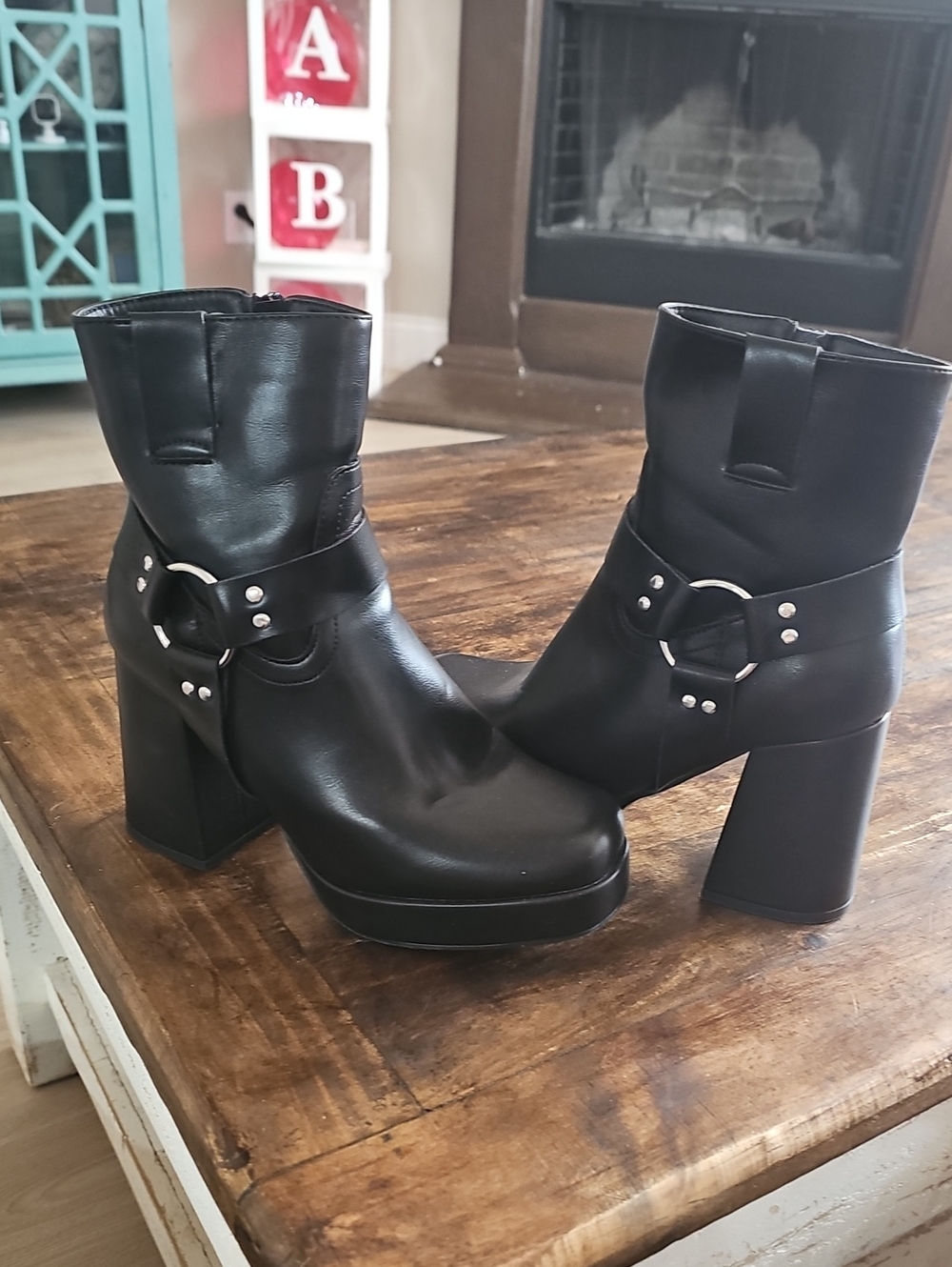 Black Ring-Accent Platform Ankle Boots